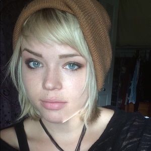 Meet your Posher, Abby